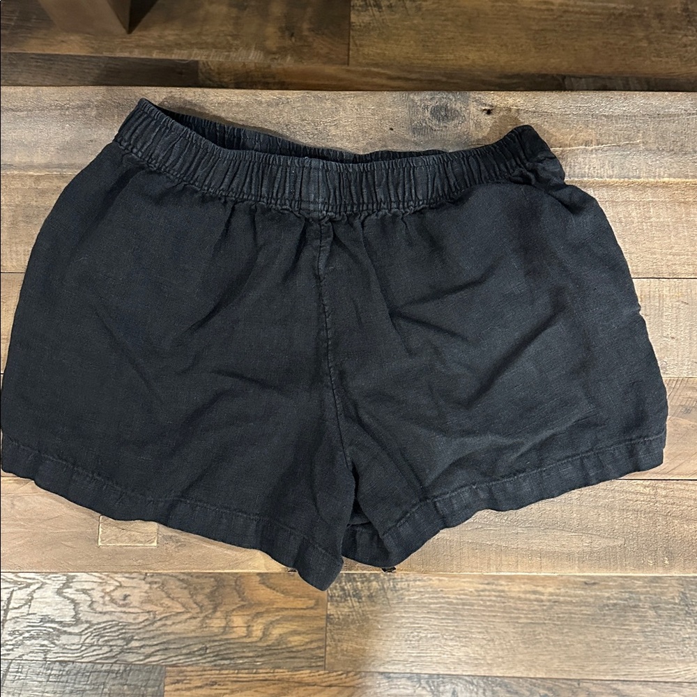 MATE the Label Black Linen Elastic-Waist Shorts - Picture 7 of 7